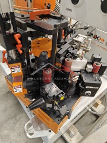 SNX nVision System1 G3 Contour Edgebander SNX nVision System1 G3 Contour Edgebander