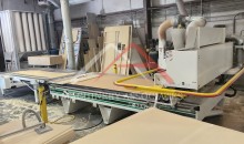 C.R. Onsrud 5 by 10 CNC Router with Offload Conveyor