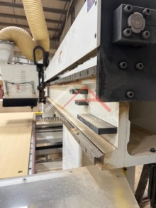 C.R. Onsrud 122C18CD CNC Router with C Axis and Drill Block