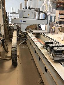 Weeke Optimat BHC Venture 1 CNC Pod-Rail Machining Center Weeke Optimat BHC Venture 1 CNC Pod-Rail Machining Center
