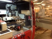 LEADERMAC 530C COMPACT THROUGH FEED MOULDER