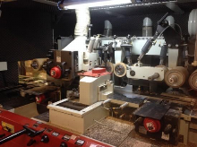 LEADERMAC 530C COMPACT THROUGH FEED MOULDER