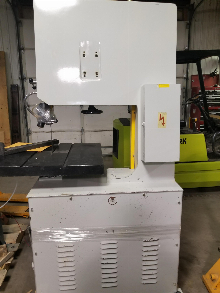 MSC 24" Metal Bandsaw, 2009, 220V 3PH, 2HP, Blade Welder, Light