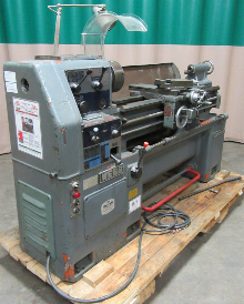 Used Takisawa Engine lathe Model TSL-1000D