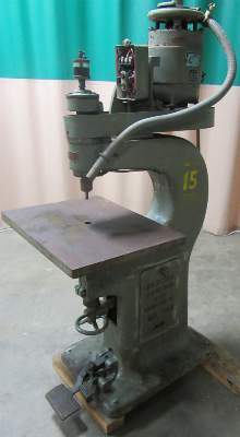 Used Ekstrom Carlson Pin Router
