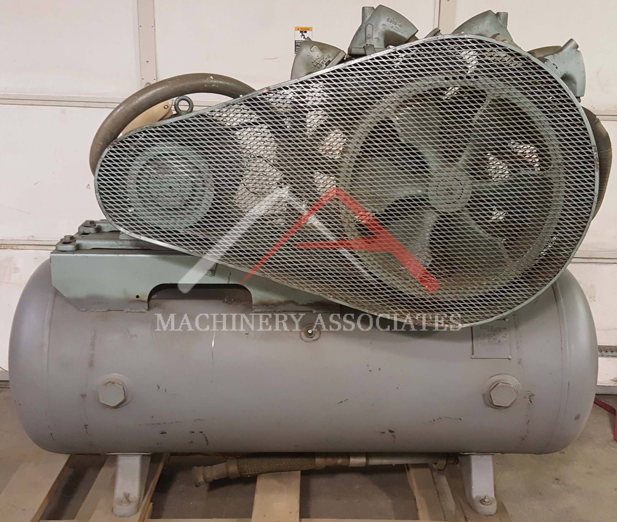 Wisconsin Compressed Air 25HP 3PH, Air Compressor, 80 Gal Tank, Cleaned