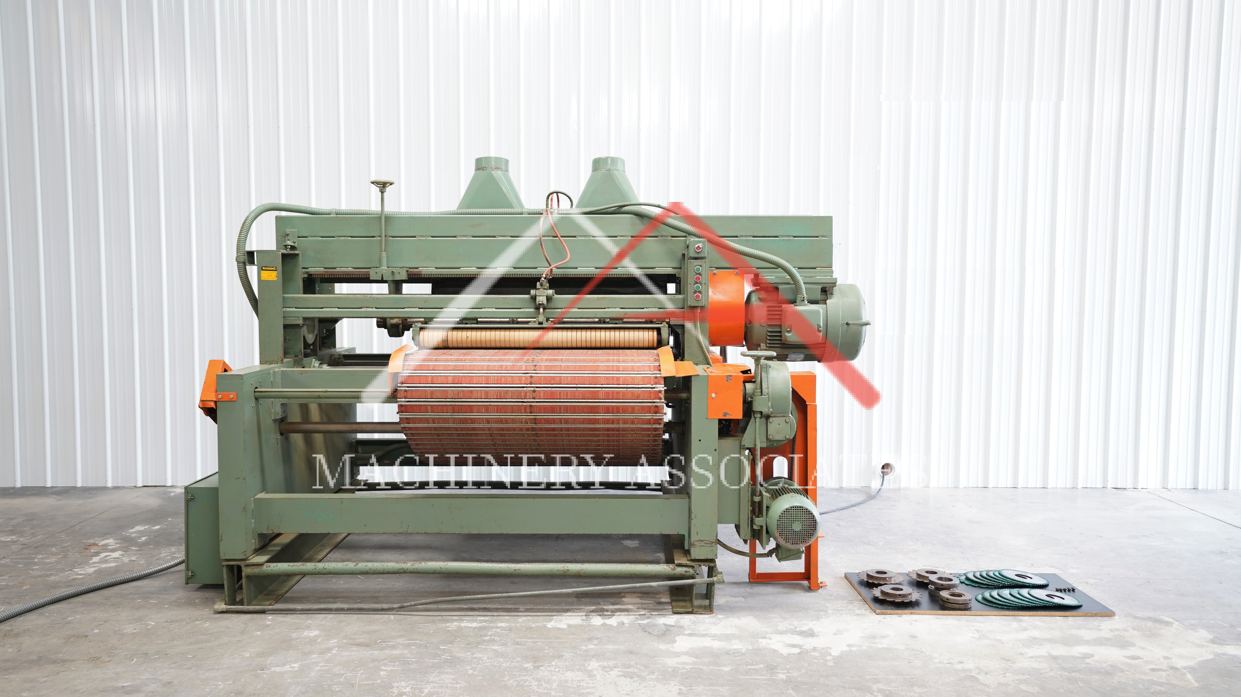 MEREEN JOHNSON 435 -H MULTIBLADE GANG RIP SAW MEREEN JOHNSON 435 -H MULTIBLADE GANG RIP SAW