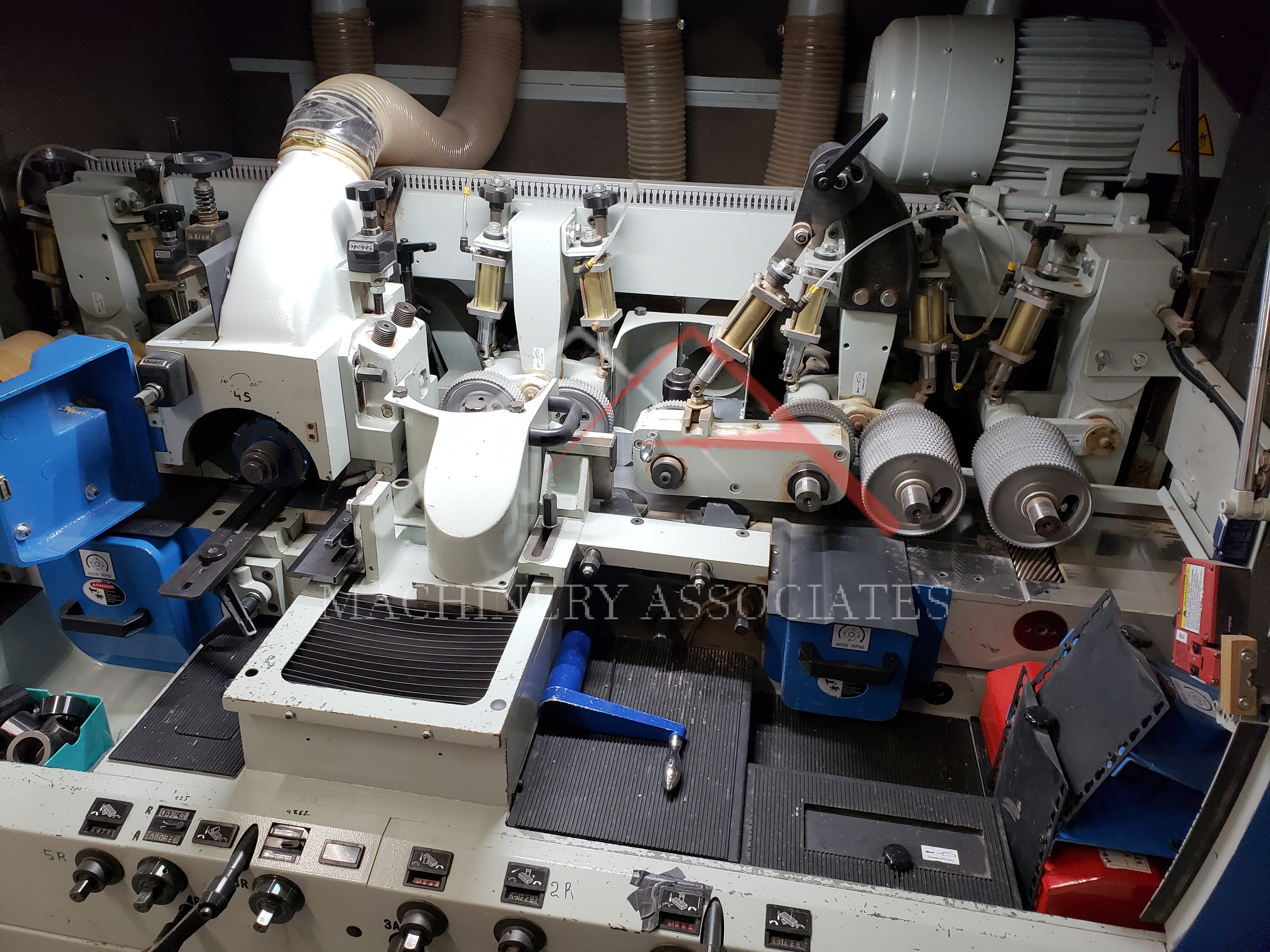 Kentwood M509S  5 Head Moulder 