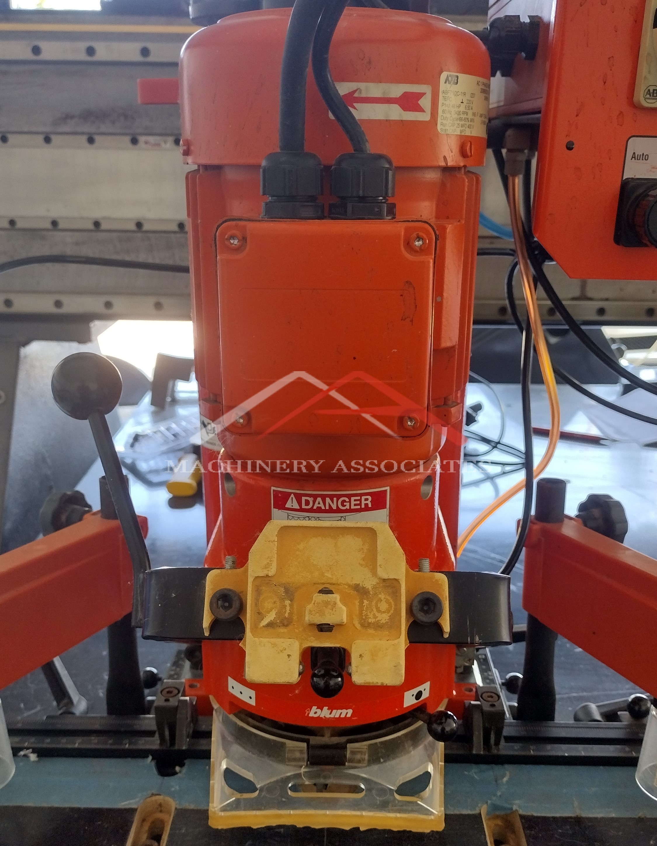 2005 Blum Mini Press Hinge Boring Machine