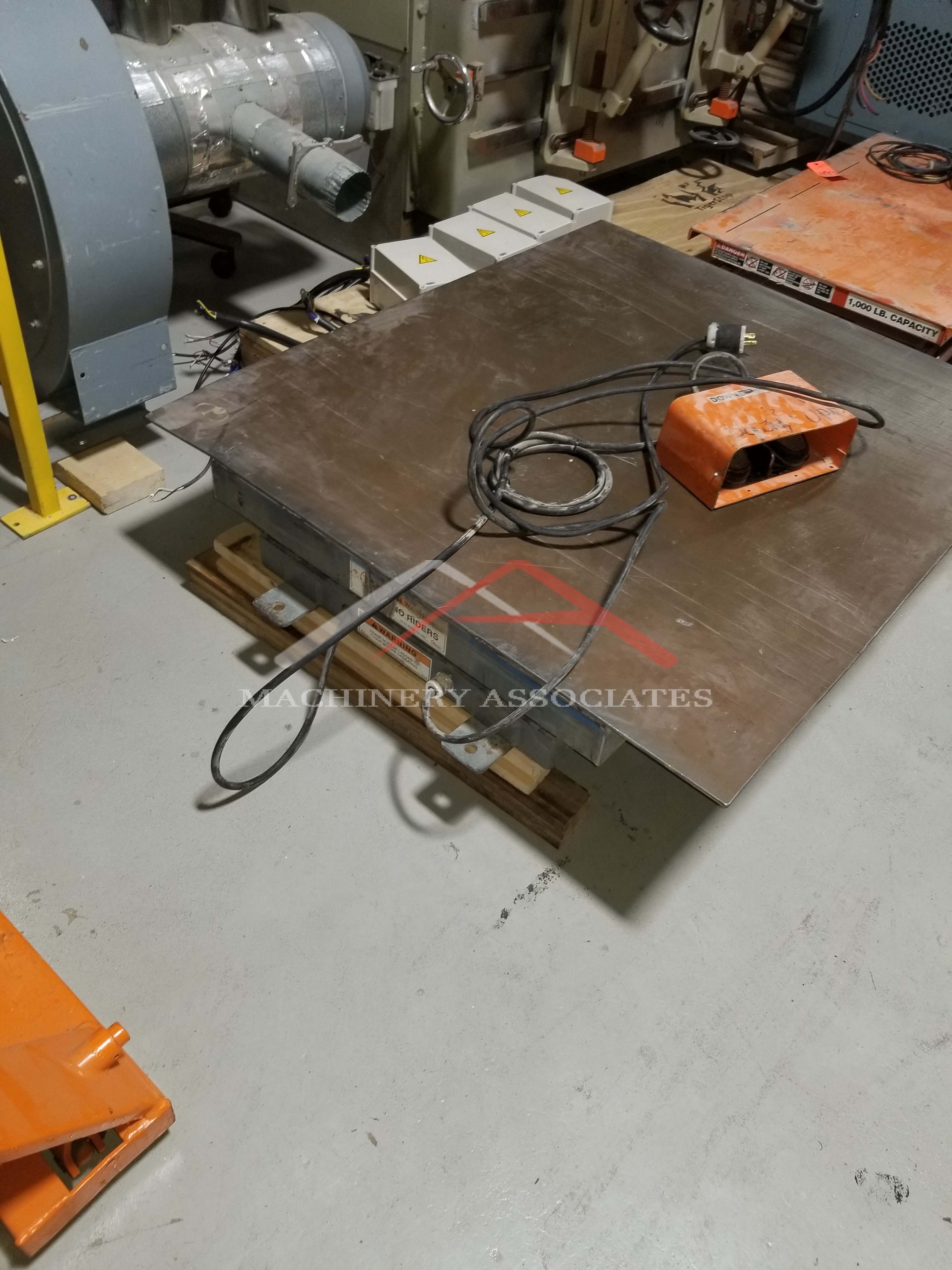 Used Pentalift 7P362.5 Scissors Lift Table