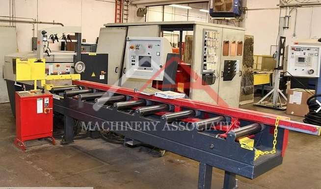 RAIMANN KM310 1M MOVABLE BLADE GANG RIP WITH INFEED RAIMANN KM310 1M MOVABLE BLADE GANG RIP WITH INFEED