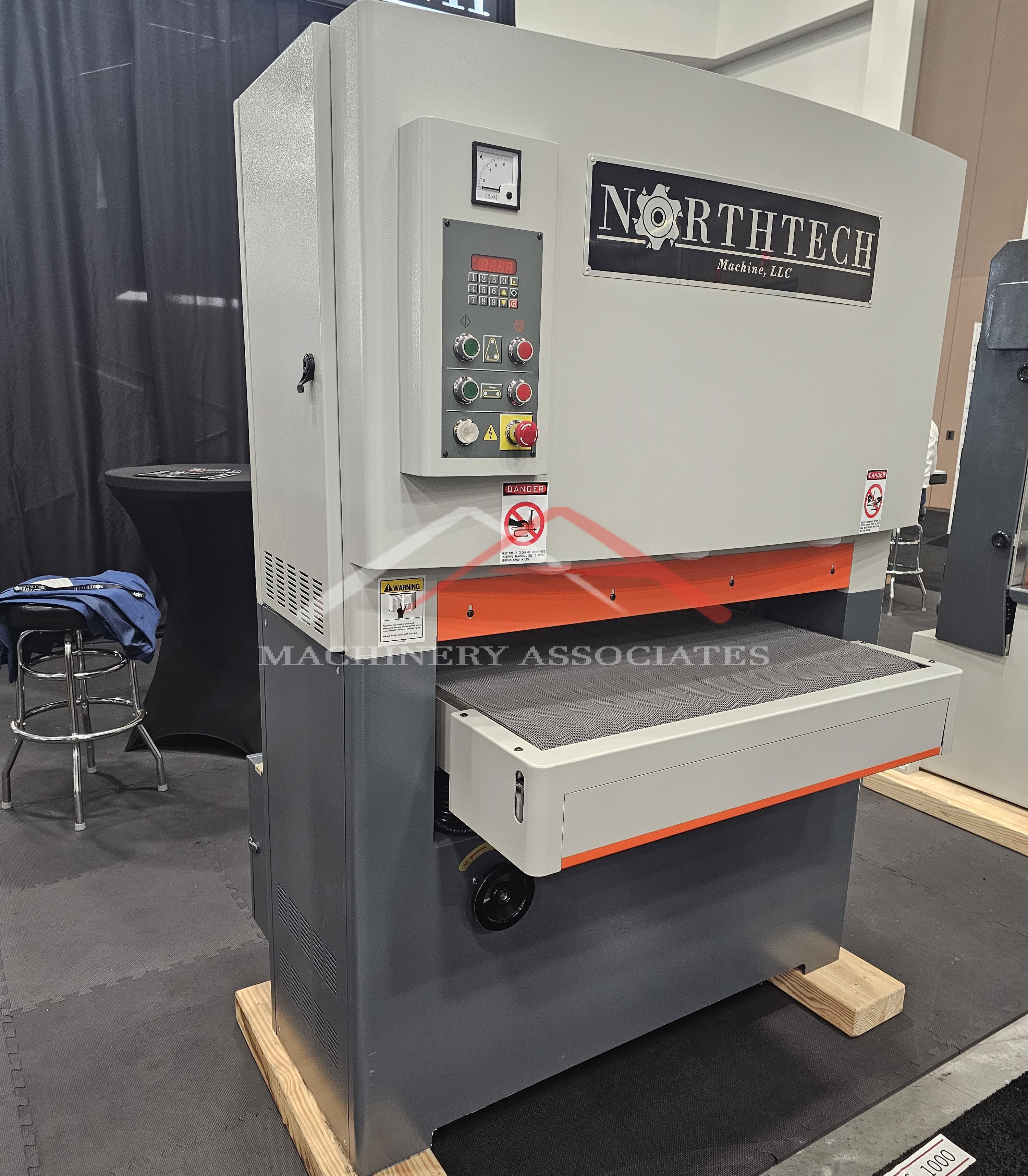 Northtech NT-900C 36" Wide Belt Sander Northtech NT-900C 36" Wide Belt Sander