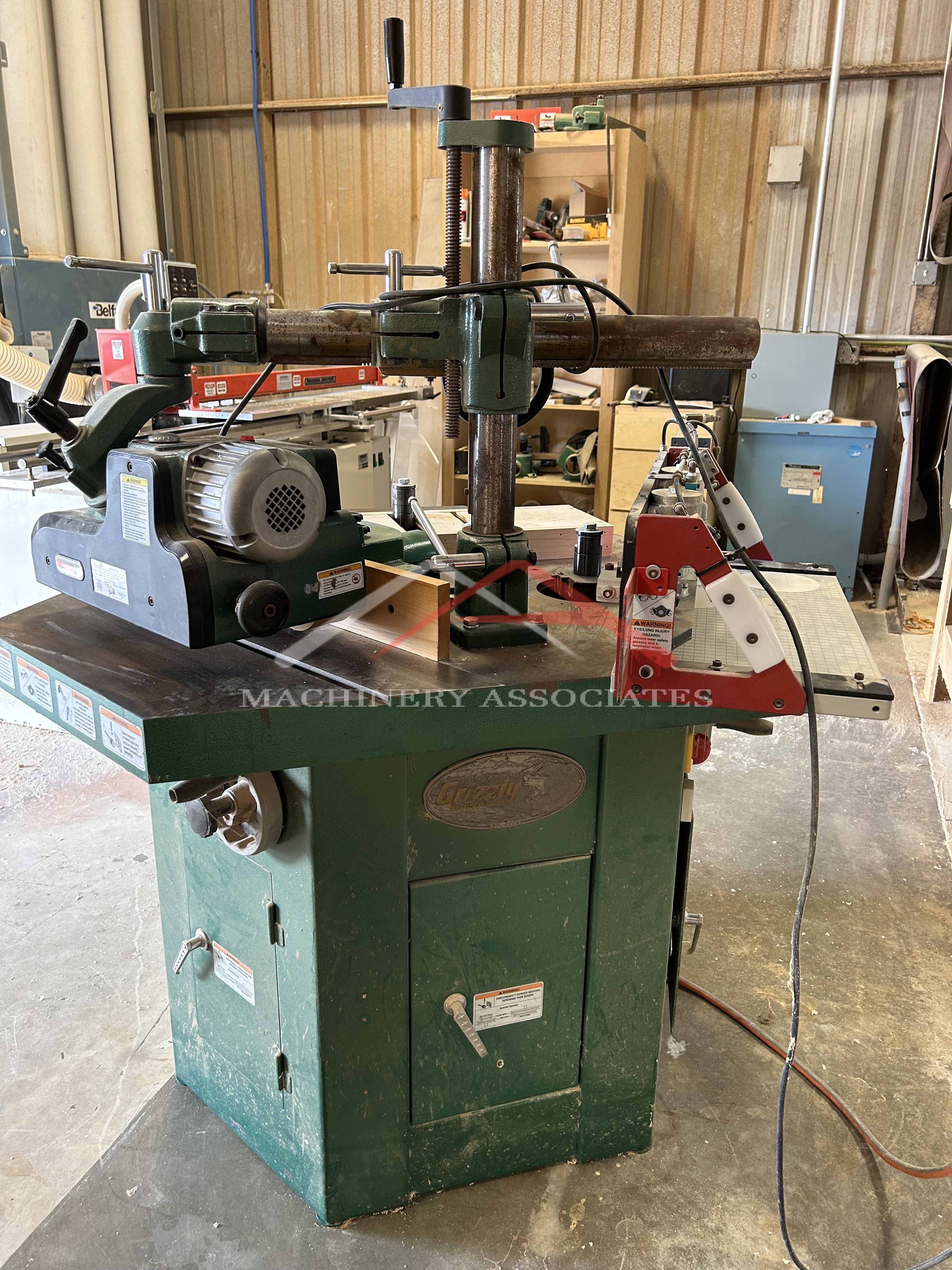 Grizzly G9933 3-Spindle Shaper