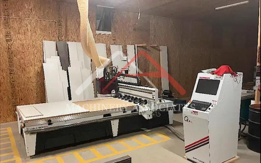 2018 Thermwood 5 by 8 CNC Router