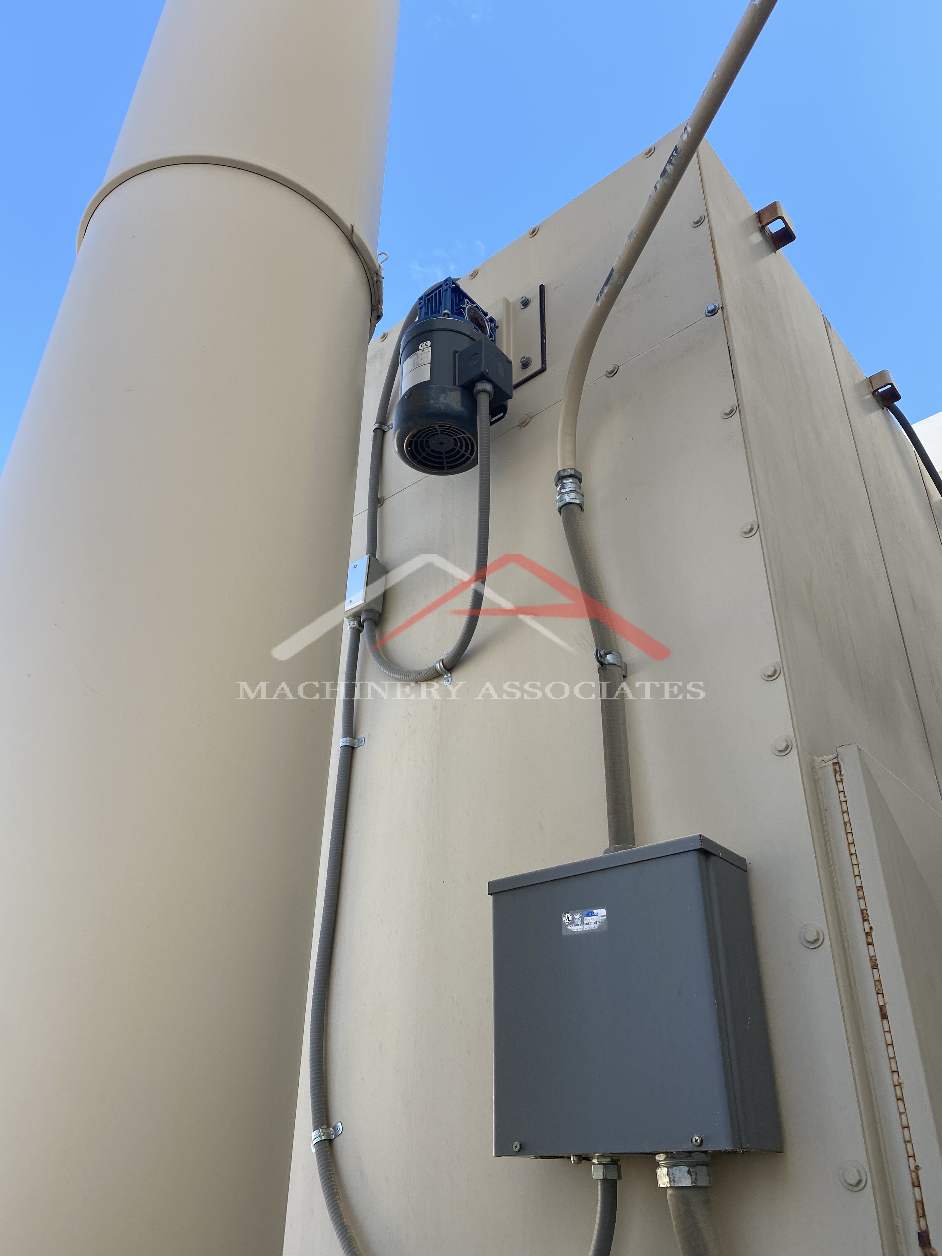 Belfab NBM6-25 Exterior Dust Collector with metal tilt bin hopper ...