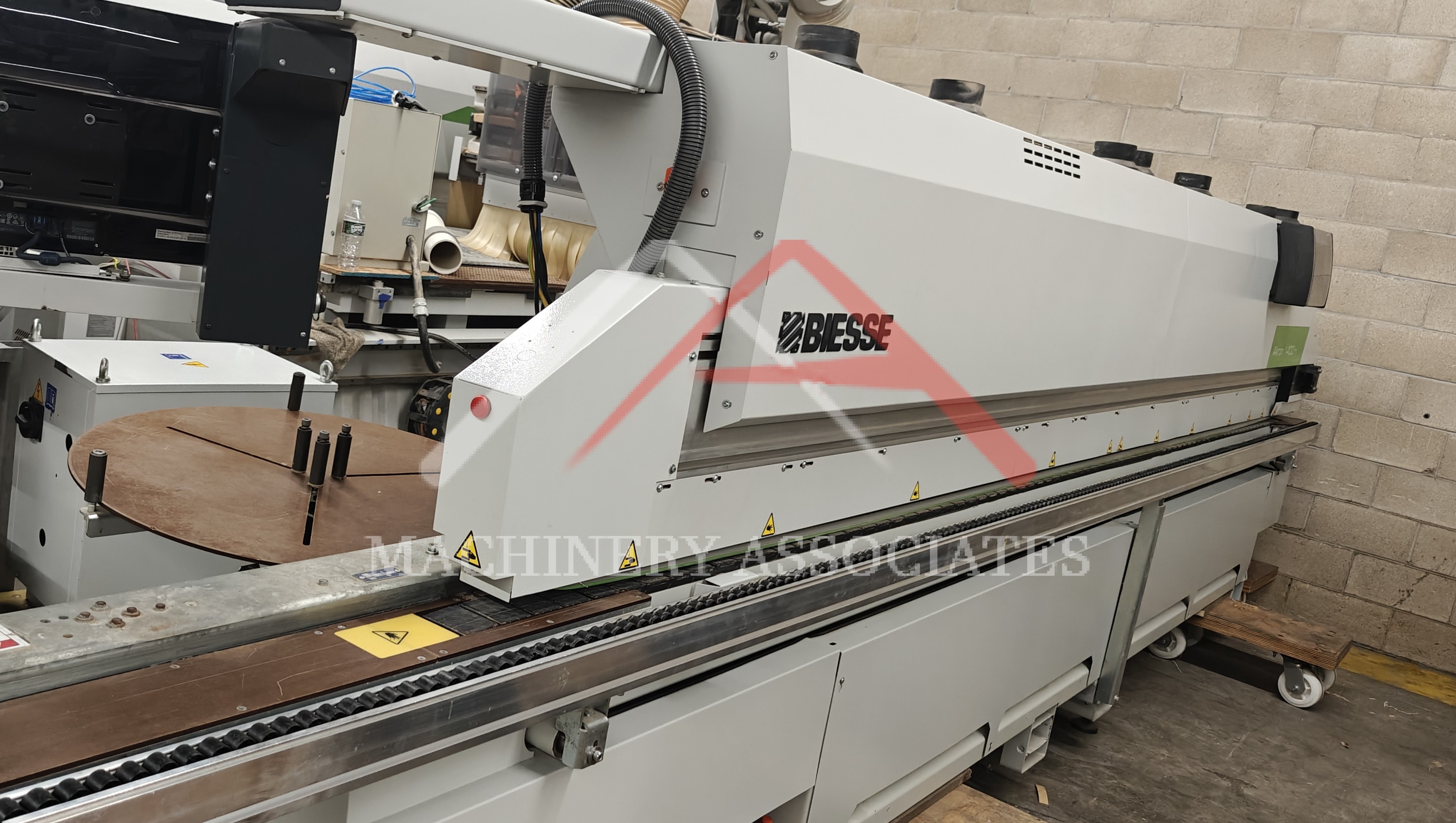 Biesse Akron 1440A Edgebander with PUR