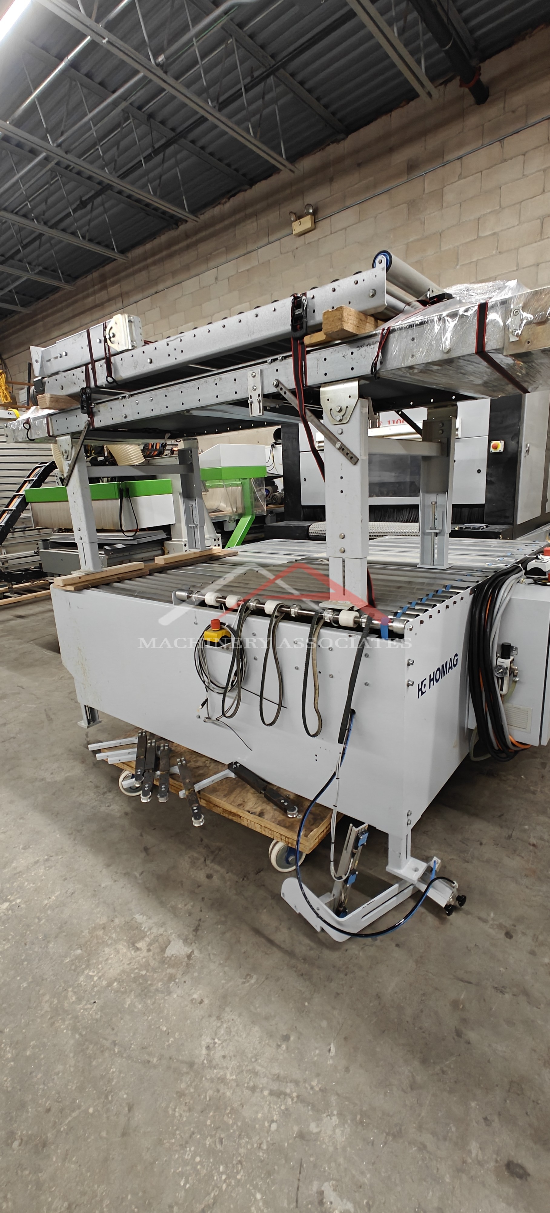 Homag Loopteq )-200 Return Conveyor