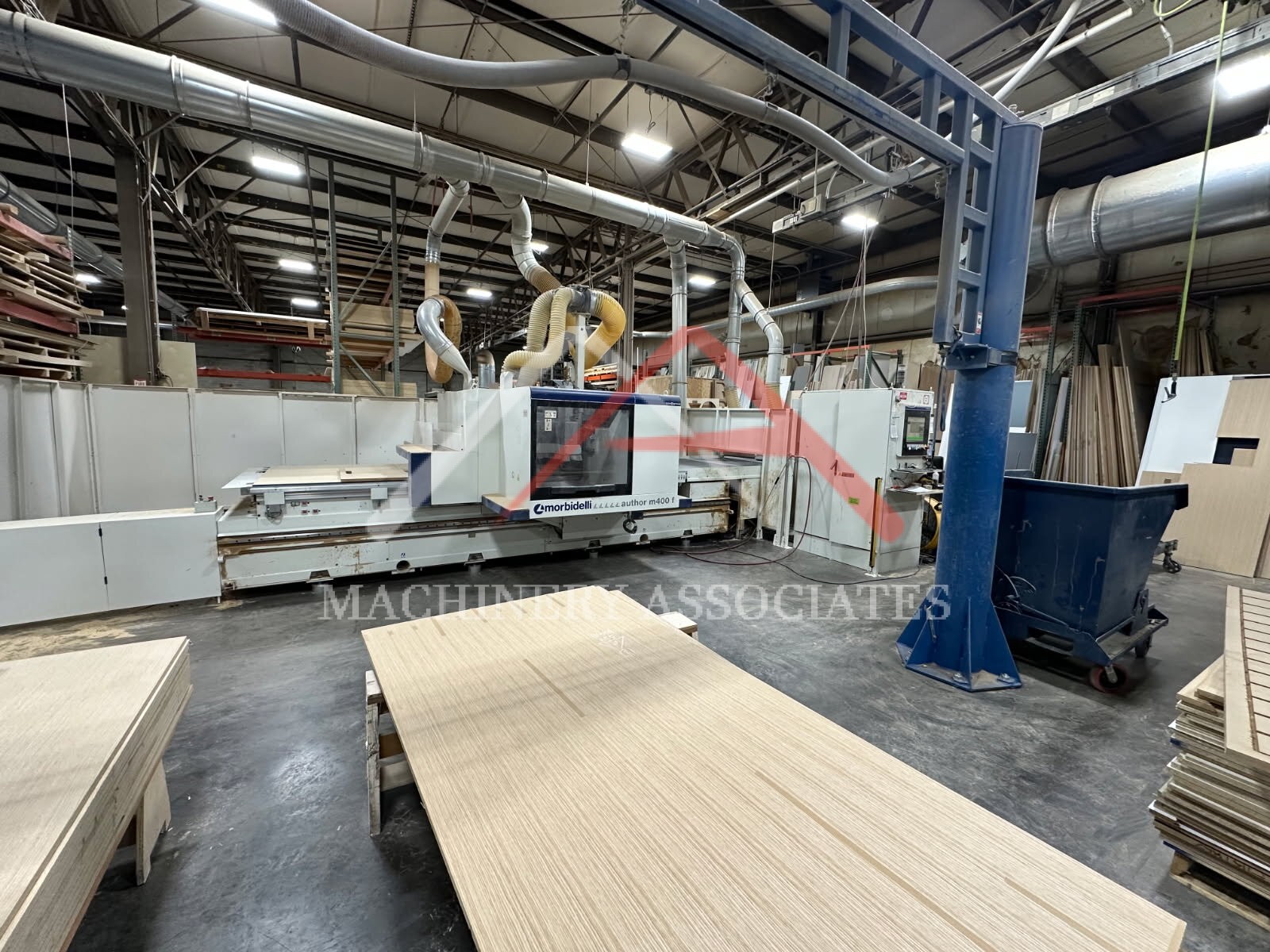 SCM Morbidelli M400 CNC Router with unloading