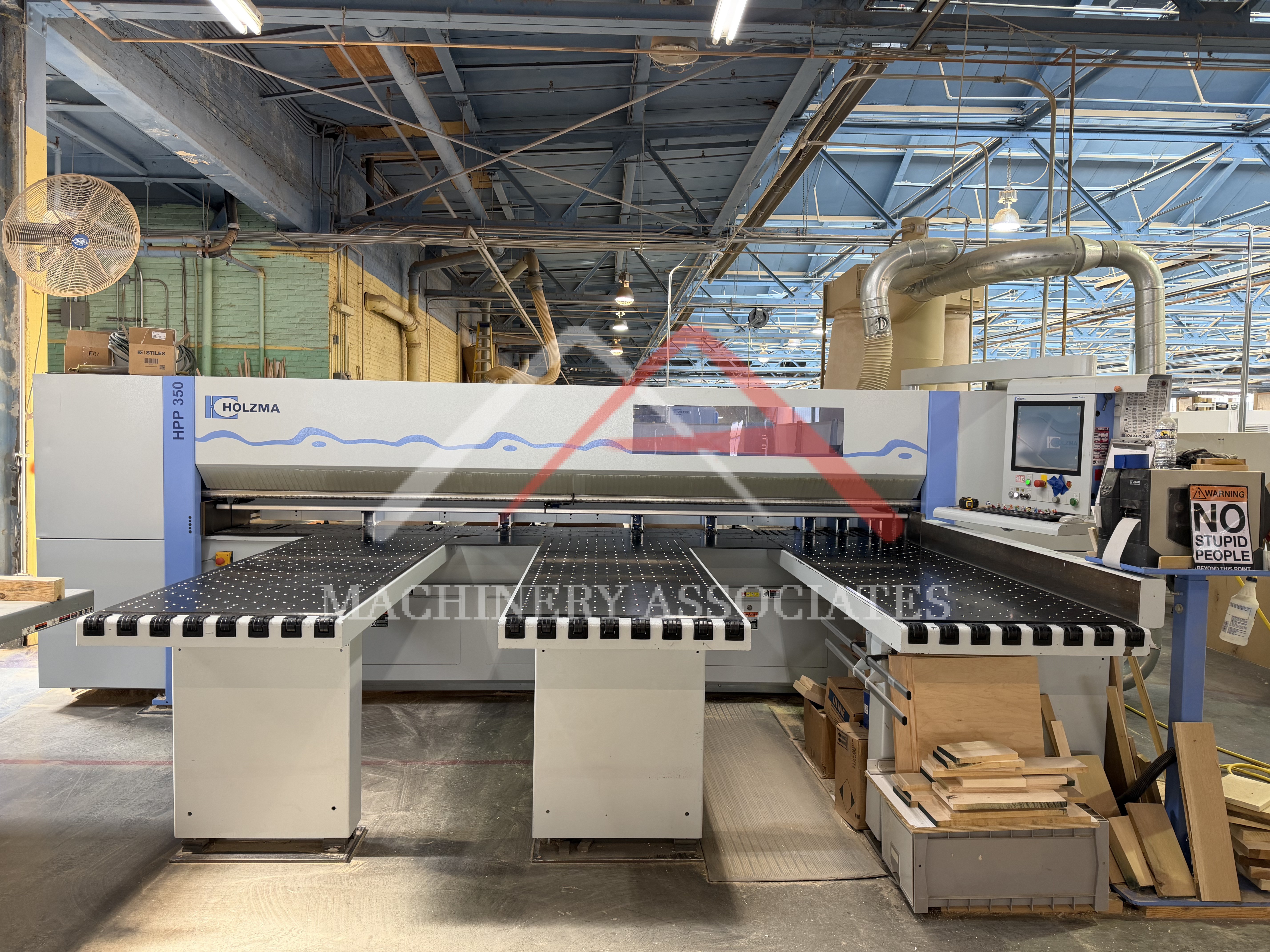 Holzma HPP350  12' CNC Panelsaw