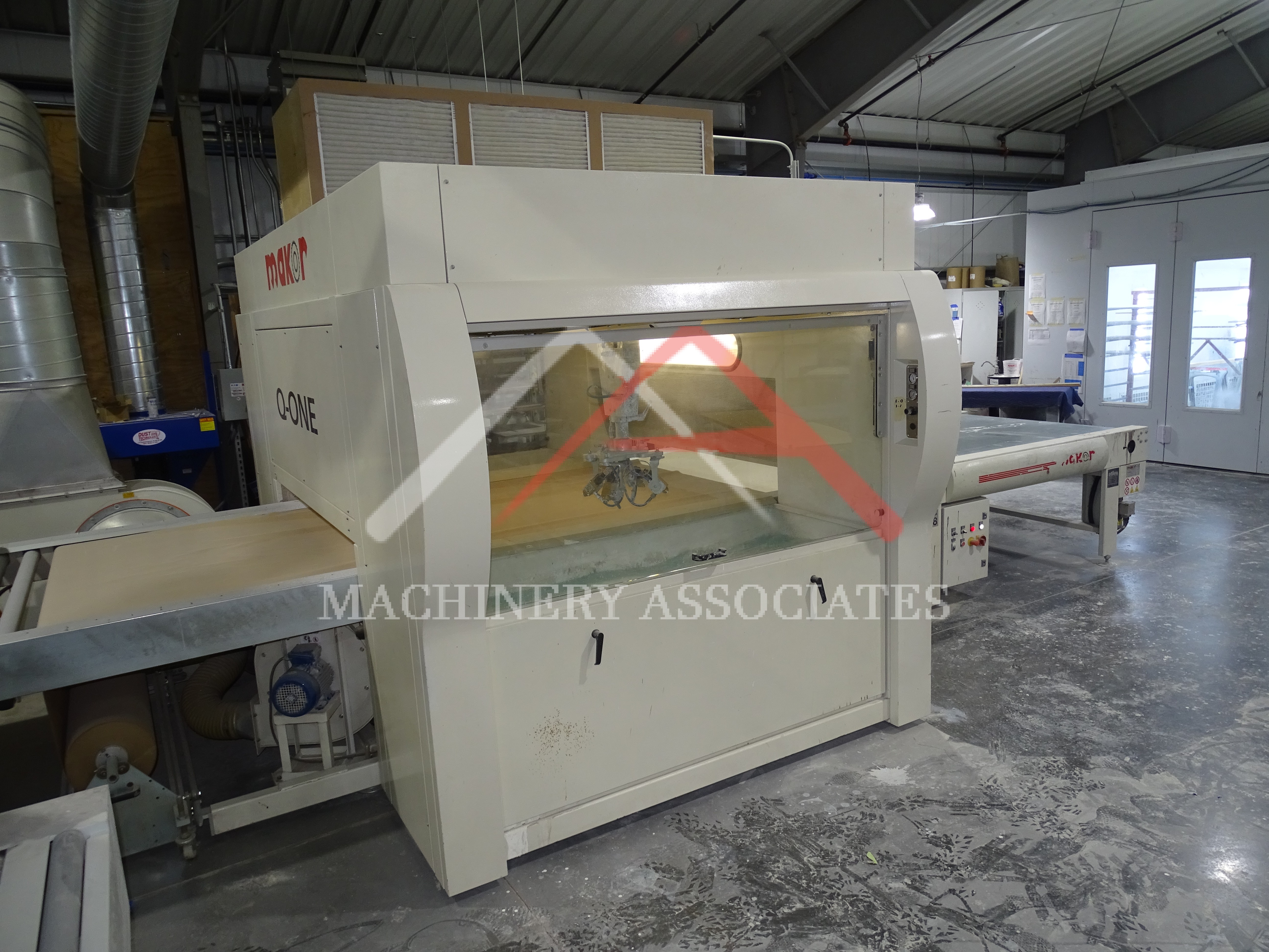 Makor Q-One 1300 with Pumps and Guns & Infeed/Outfeed Conveyor