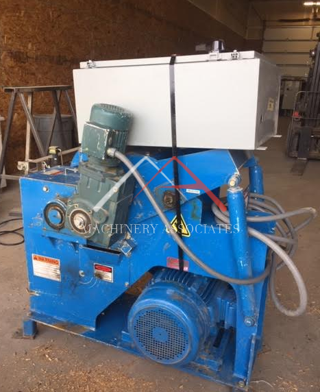 WEST SALEM 1012HTH Horizontal Grinder with infeed conveyor