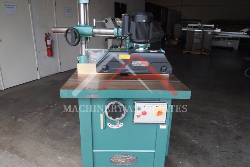 Grizzly G7214Z - 7-1/2 HP 3-Phase Spindle Shaper With Power feeder