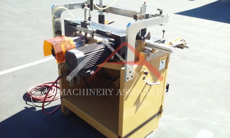 2007 Powermatic CBM21   32MM line boring machine