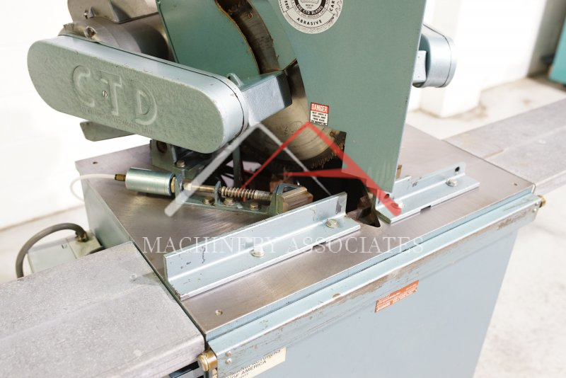 CTD D22 DOUBLE MITER SAW WINOUTFEED TABLES