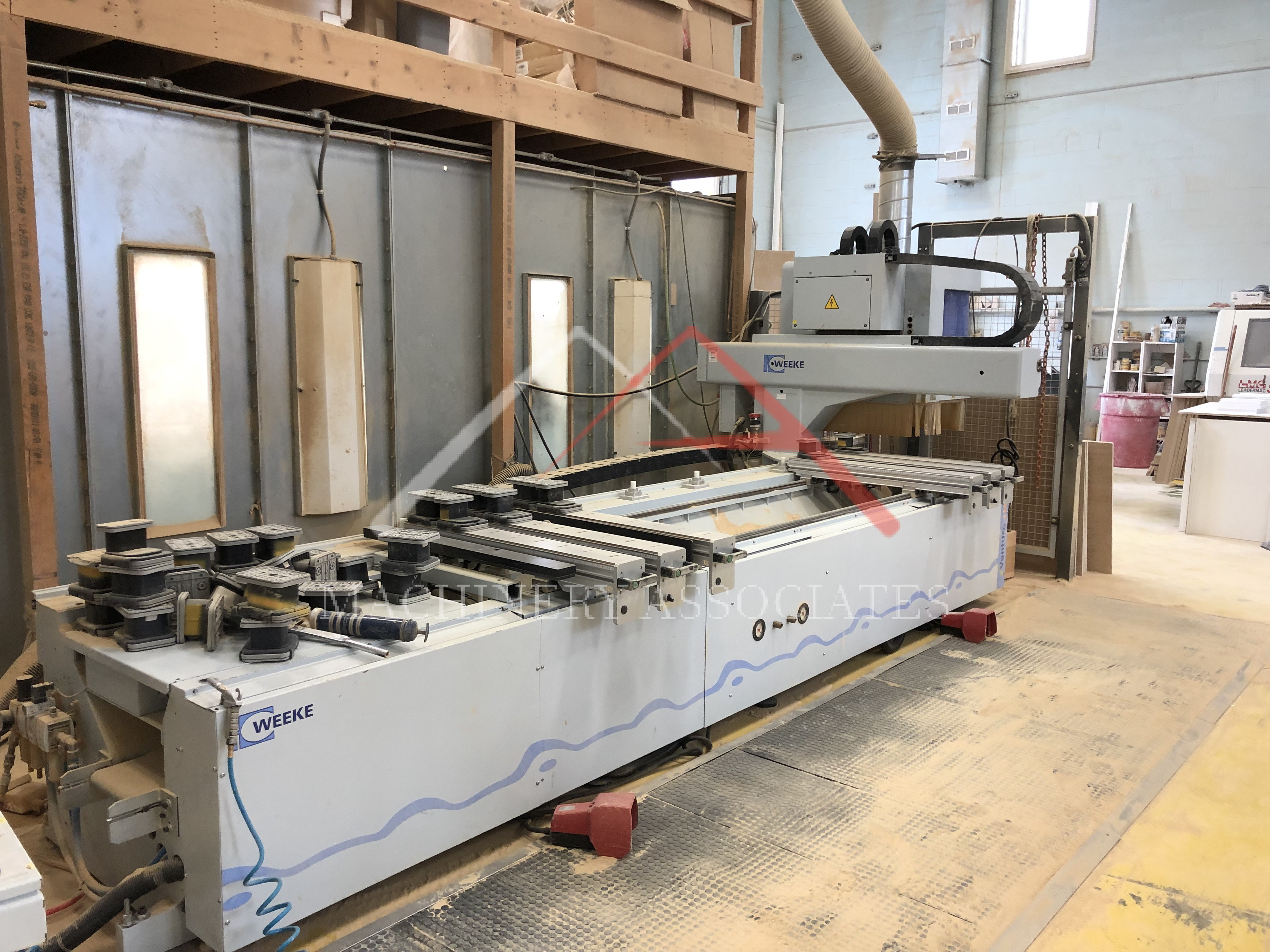 Weeke Optimat BHC Venture 1 CNC Pod-Rail Machining Center Weeke Optimat BHC Venture 1 CNC Pod-Rail Machining Center