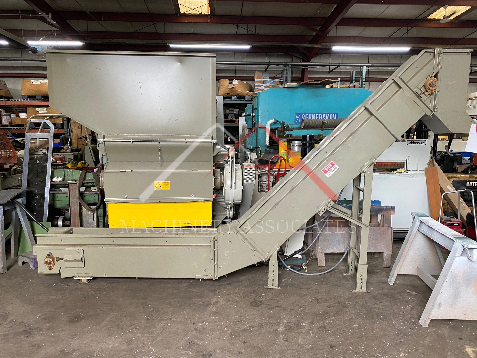 SCAN HUGGER HL3/12/12 complete with chip conveyor