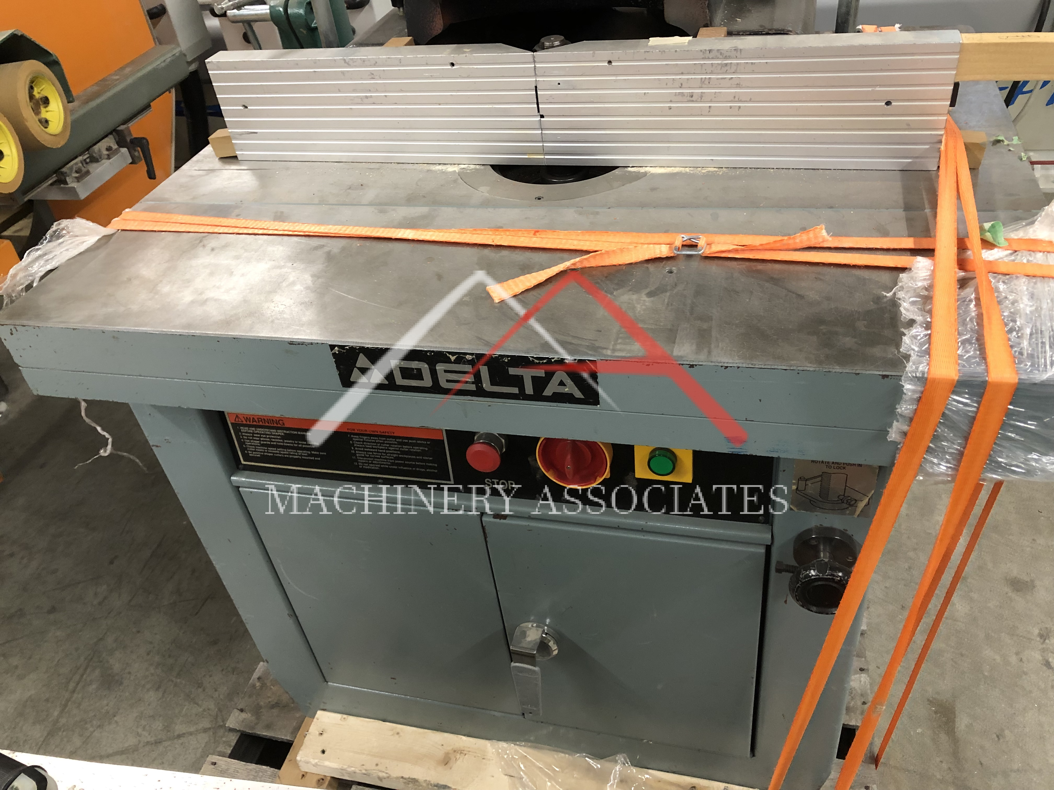 Delta 7-1/2hp Sliding Table Shaper 5 Speed