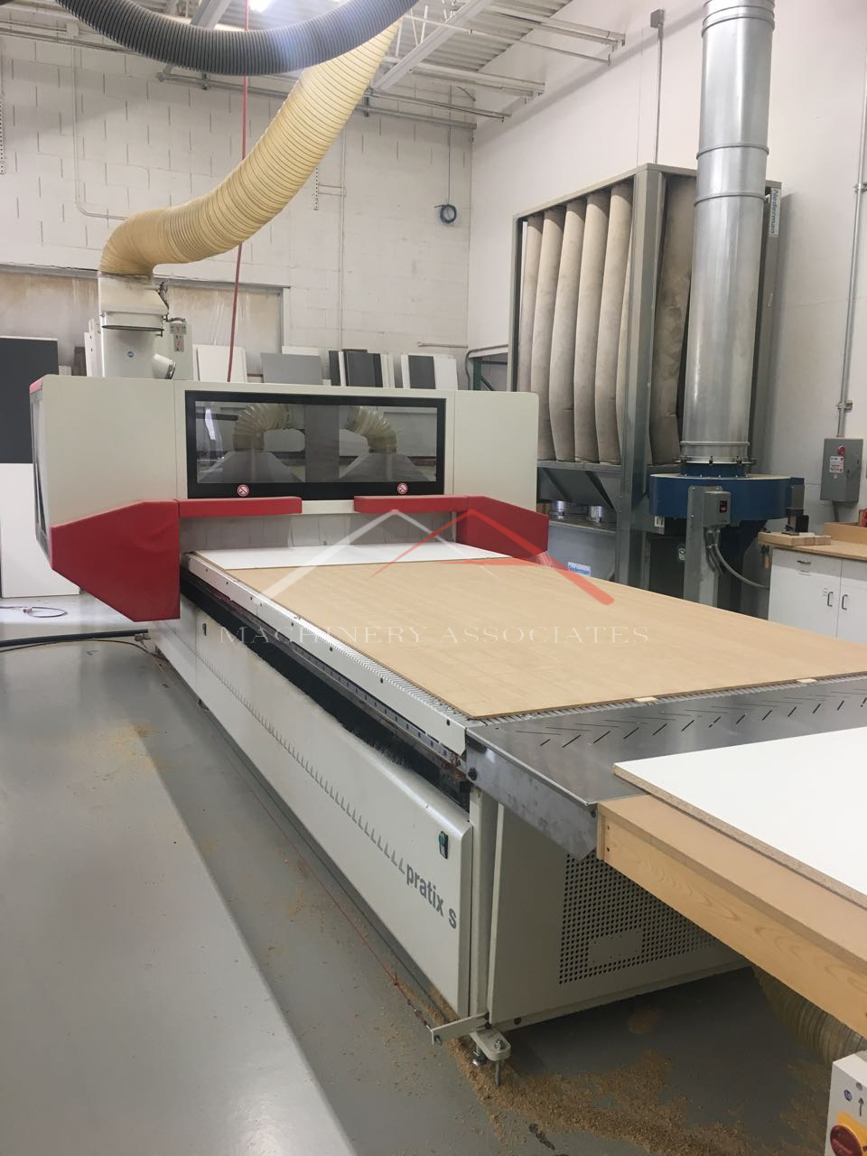 SCM Pratix 15CR+   5x12 Flat Table CNC Router w/ Push-Off