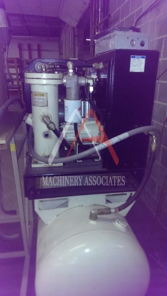 INGERSOL RAND ROTARY SCREW COMPRESSOR PACKAGE