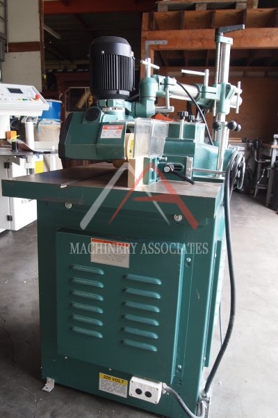 Grizzly G7214Z - 7-1/2 HP 3-Phase Spindle Shaper With Power feeder