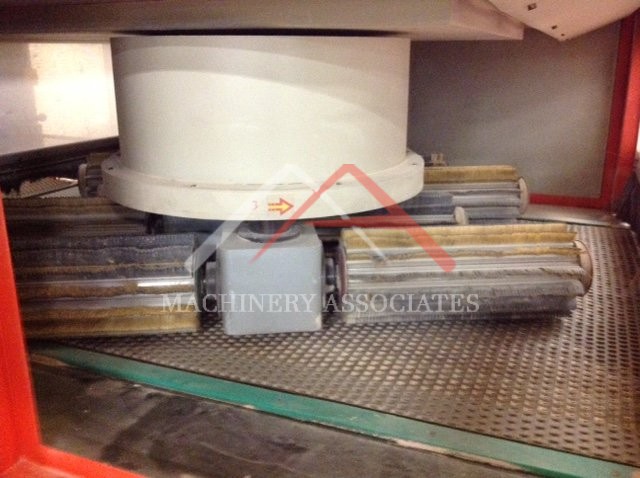Quickwood Denibbing Sander with Vacuum Pump 55