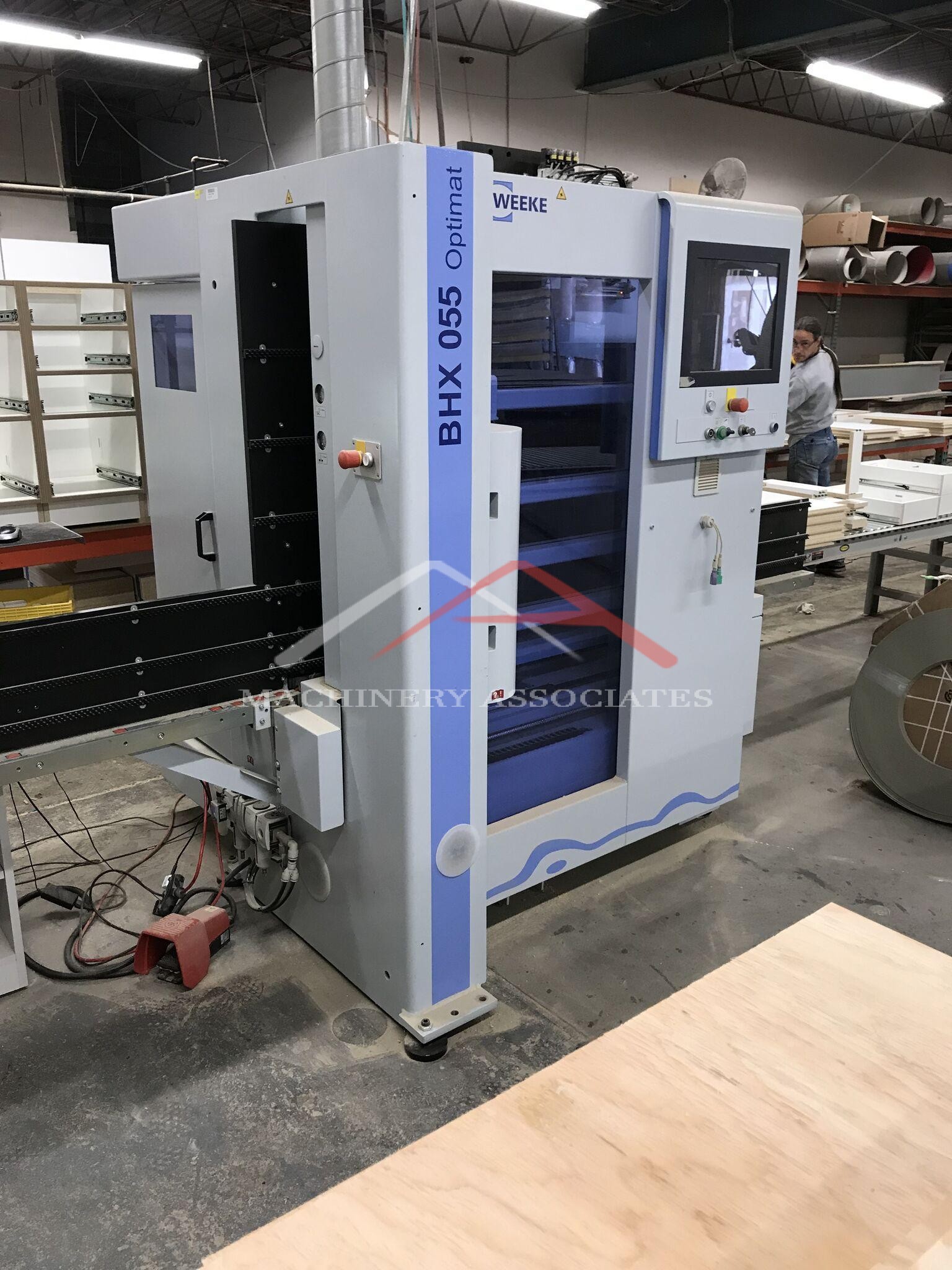 Weeke BHX 055 CNC Vertical Machining Center