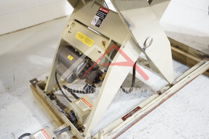 SOUTHWORTH 3500 LB CAPACITY LIFT TABLE 