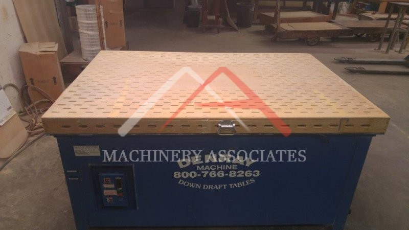 Denray Sanding Table Down Draft 440Volt 60Volt  3Phase in Very Good Condition 48 X 72