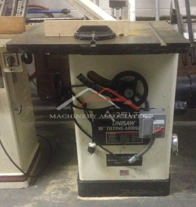 Delta 36-815 Unisaw 10" Table Saw with fence system