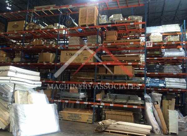 LOT OF 28 TALL x 42 DEEP PALLETRACKING