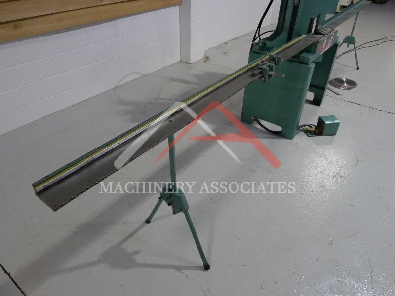 PISTORIUS MN-302 DOUBLE MITER SAW WITH INFEED TABLES