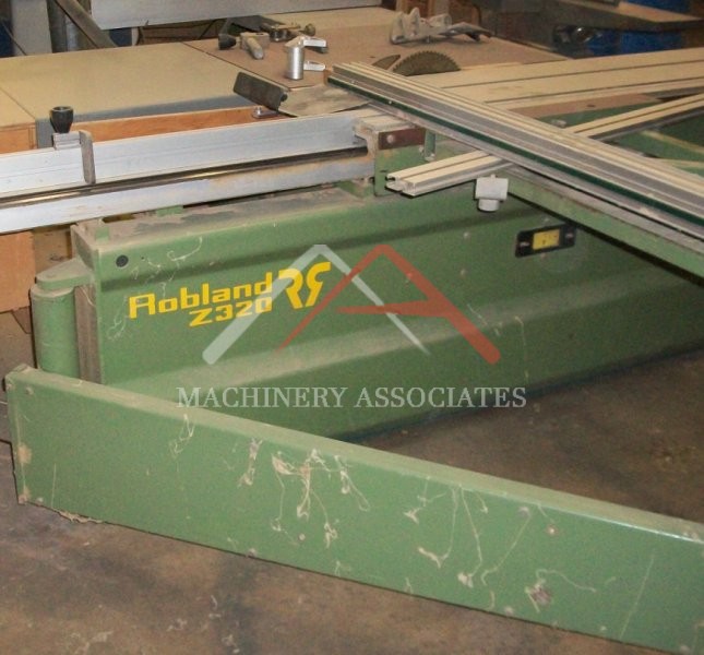 ROBLAND Z320 SLIDING TABLE SAW