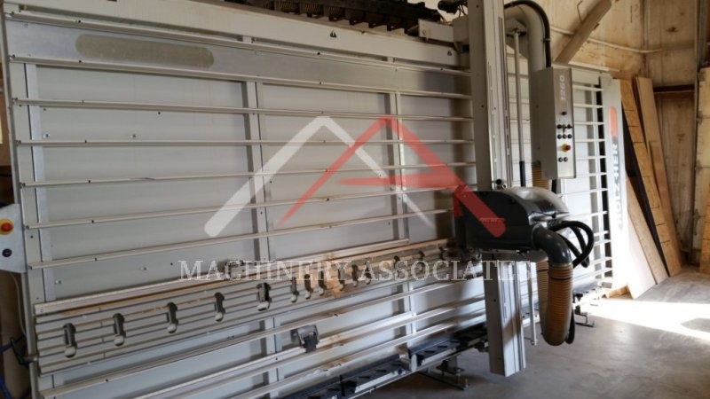 Used Holz-Her Model 1260 Automatic Vertical Panel Saw Used Holz-Her Model 1260 Automatic Vertical Panel Saw