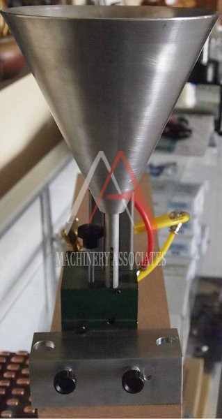 Unique Machinery - Pneumatic Space Ball Inserter Machine