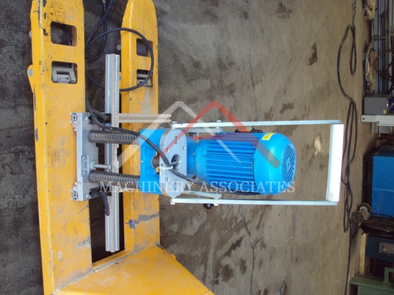 Hettich Blue Max Hinge Boring & Insertion