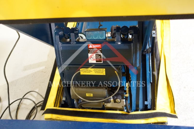 CLEAN SOUTHWORTH LS4-36 LIFT TABLES